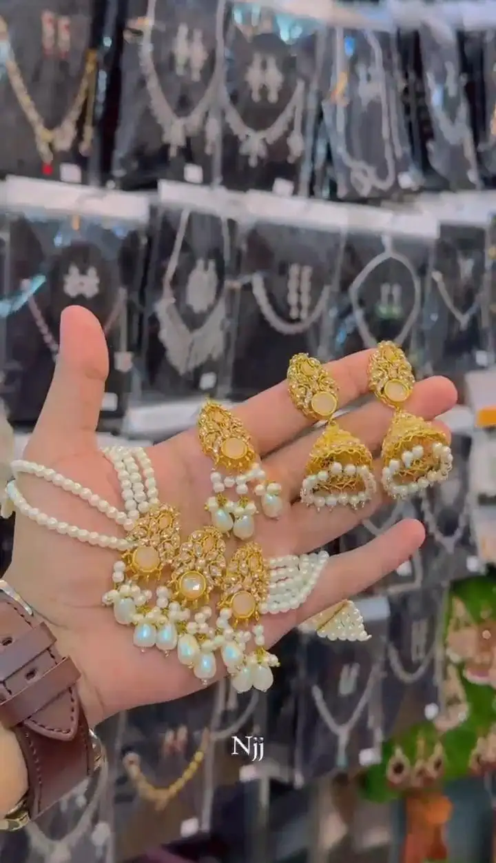 Luxury Ruby Red Bridal Jewelry Set – Elegant Beads & Stone Design