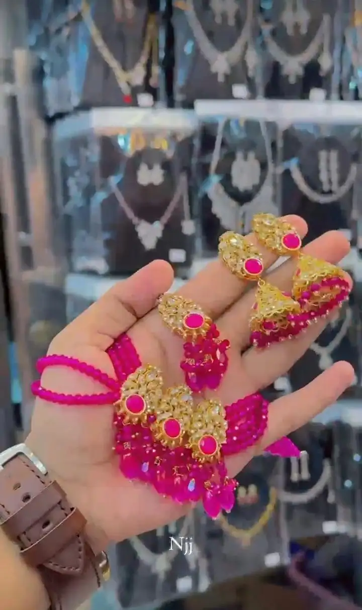 Luxury Ruby Red Bridal Jewelry Set – Elegant Beads & Stone Design